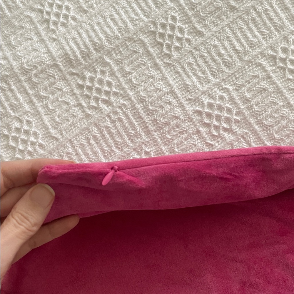 🌹FREE w/purchase NEW pink velvet Magenta Satin sheen soft pillowcase - Picture 9 of 17